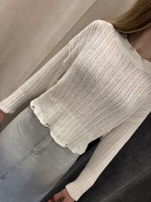 maglione-girocollo-in-cotone-leggermente-frangiato