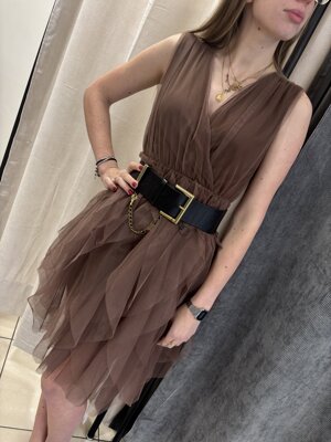 abito-con-scollo-incrociato