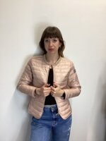 giubbino-trapuntato-con-dettaglio-gioiello