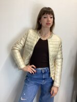 giubbino-trapuntato-con-dettaglio-gioiello