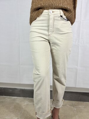 pantalone-in-velluto-a-costine-crema-mimi-mua