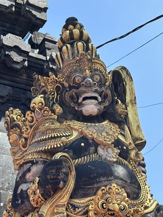 tanah lot 2.jpeg