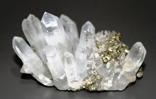 quarzo-ialino-cristallo-di-rocca quarzo-ialino-cristallo-di-rocca