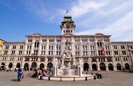 d-italia-del-unità-della-piazza-trieste-21028398.jpeg d-italia-del-unità-della-piazza-trieste-21028398.jpeg