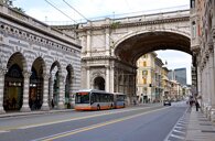 via_xx_settembre_scorcio_con_ponte_monumentale_px-350x230.jpeg