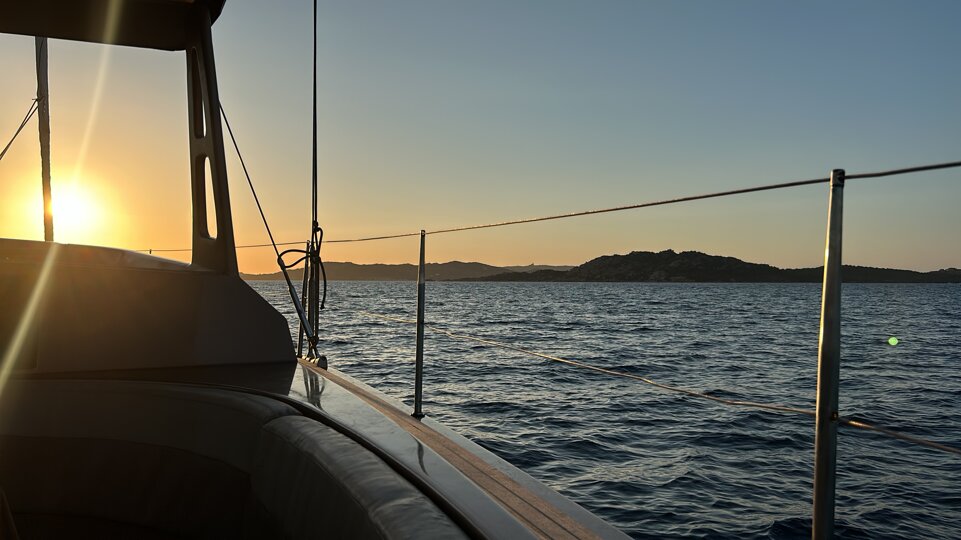 aperitivo al tramonto a porto cervo