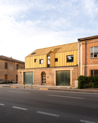 73. thegoldinside - piraccini+potente - urbanaproduction - leggere.jpeg