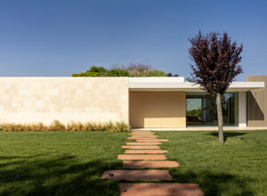 3.%20foto%20villa%20fausta%20-%20urbana%20production%20-%20leggere.jpeg
