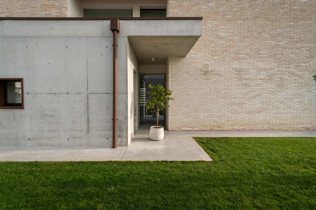 8 casa lv-mog-architetturaurbana.jpeg