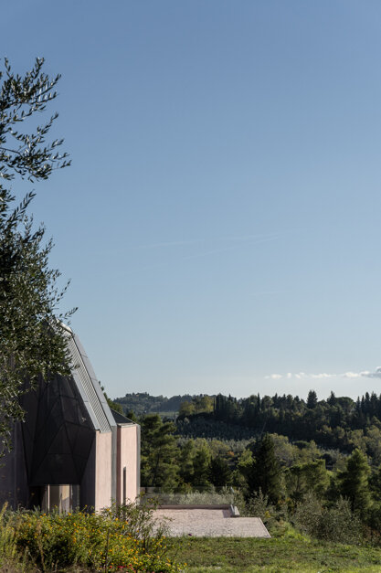 foto casa sotto la nuvola-urbana production-leggere-32.jpeg