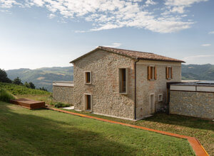 Effevu House, casa in sasso originaria recuperata con il fienile