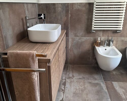 migliori produttori mobili bagno in legno massello