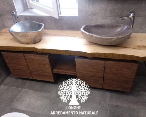 mobili bagno in legno massello rustico Milano