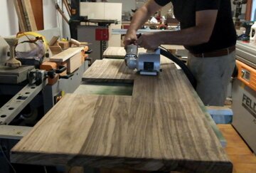 spazzolatura manuale del legno