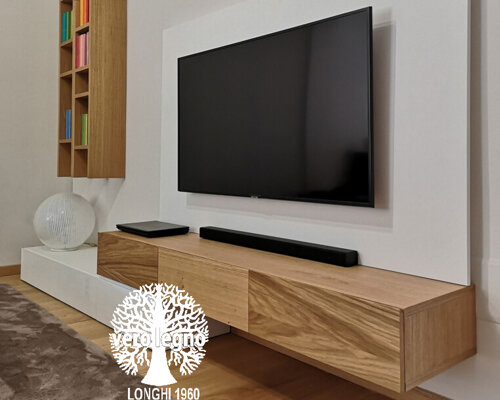 PARETE ATTREZZATA MODERNA CON LEGNO MASSELLO PARETE ATTREZZATA MODERNA CON LEGNO MASSELLO