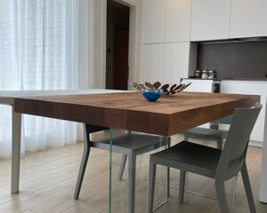 produttori tavoli in legno massello Varese