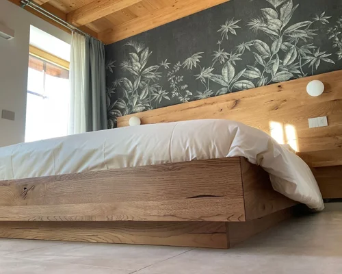 letto contenitore in legno pregiato livigno