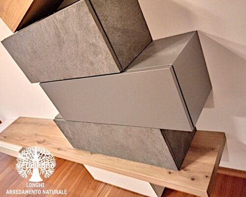 particolare di pensili in pietra naturale particolare sfizioso a Como