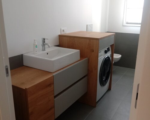 mobile bagno in legno massello moderno porta lavatrice