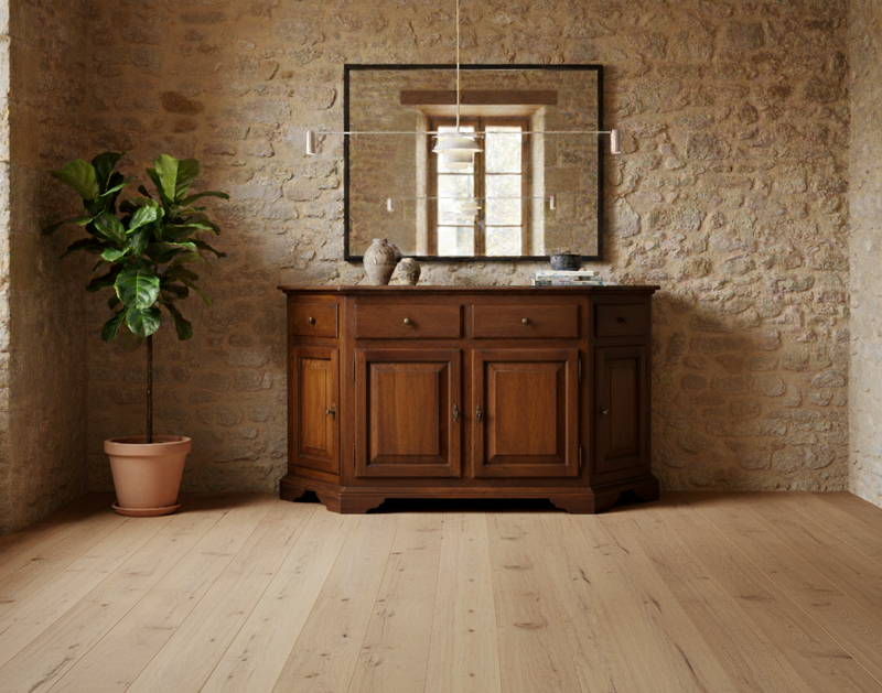 credenza-veneta-in-noce-massello
