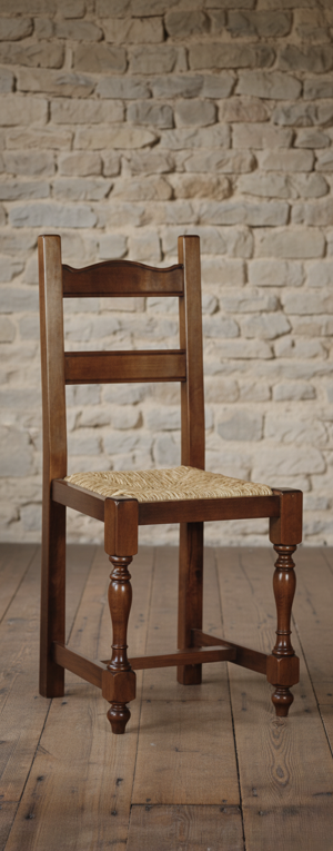 sedia-in-noce-massello-con-gambe-tornite