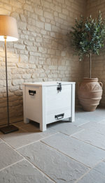 cassapanca-in-rovere-massello-modello-a-pilastro-ferramenta-rustica-con-cassetto