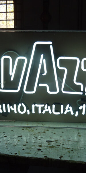 Insegna luminosa Roma in tubolina di neon Insegna luminosa Roma in tubolina di neon