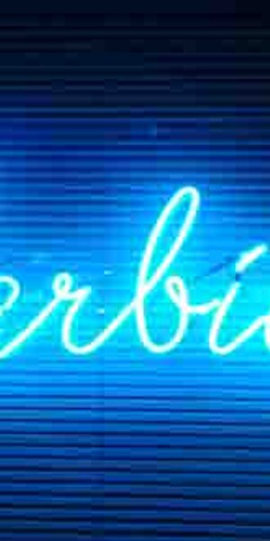 Insegna luminosa Roma in tubolina di neon per cinema Insegna luminosa Roma in tubolina di neon per cinema