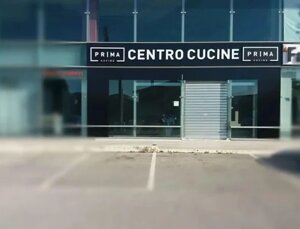 Insegna luminosa a led con lettere traforate Pomezia Roma Insegna luminosa a led con lettere traforate Pomezia Roma