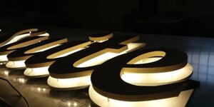 Insegna luminosa a led a lettere singole a luce retroriflessa Latina Priverno - A.S.T. NEON