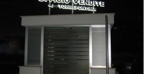 Insegna luminosa a led a lettere singole a luce retroriflessa Latina - A.S.T. NEON