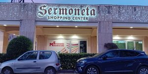 Conversione insegna da Neon a Led Latina Centro Commerciale Sermoneta Shopping Center - A.S.T. NEON Conversione insegna da Neon a Led Latina Centro Commerciale Sermoneta Shopping Center - A.S.T. NEON
