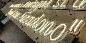 INSEGNA LUMINOSA CON FLEX LED ROCCAMASSIMA LATINA - A.S.T. NEON
