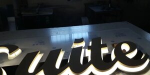 Insegna luminosa a led a lettere singole a luce retroriflessa Roma - A.S.T. NEON