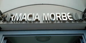Conversione insegna da Neon a Led Latina - A.S.T. NEON Conversione insegna da Neon a Led Latina - A.S.T. NEON