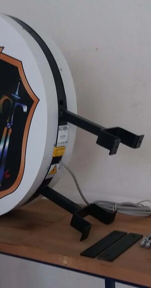 Insegna luminosa circolare a bandiera bifacciale a led Terracina