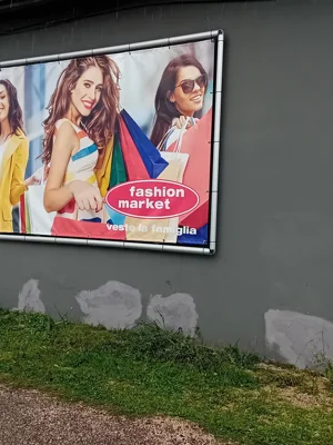 BANNER TENSIONATO A PARETE SEZZE LATINA