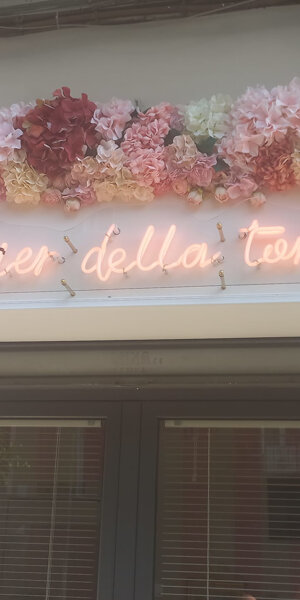 Insegna luminosa in tubolina di neon Fondi Latina - A.S.T. NEON