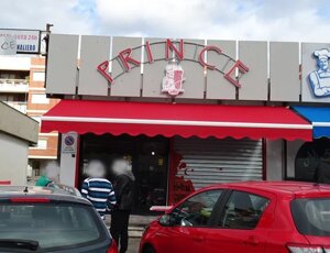 Insegna luminosa a led a lettere singole a luce retroriflessa Roma Insegna luminosa a led a lettere singole a luce retroriflessa Roma