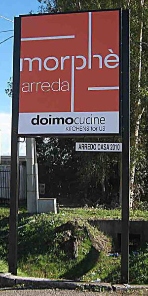 Insegna luminosa plance Latina