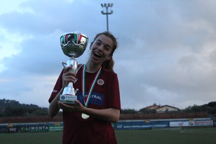 a9b8be8ccf92e90d5e95e3aa4973efc75f3ab38f