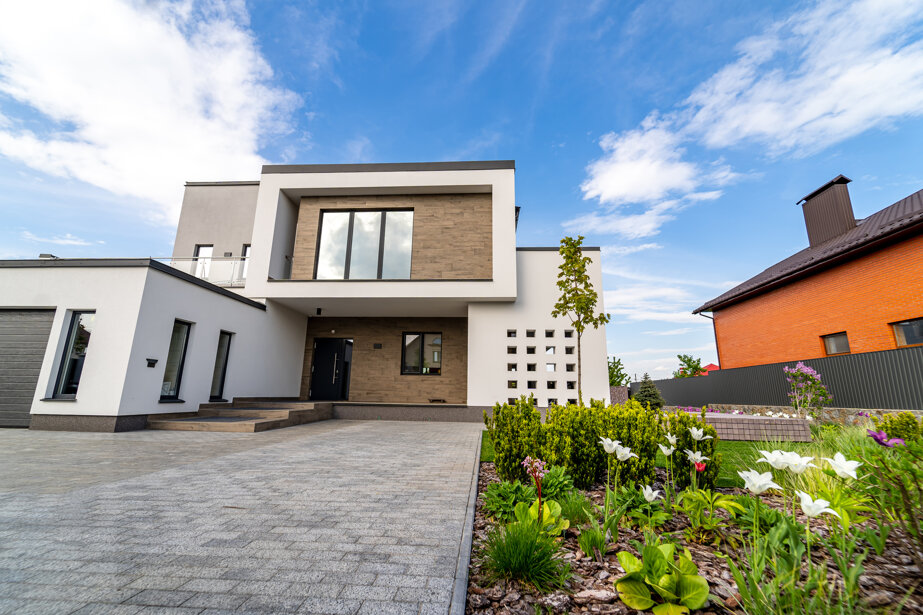 luxury-house-with-garage-blue-sky-nobody-yard-modern-architecture-cozy-modern-house-modern-architecture.jpeg luxury-house-with-garage-blue-sky-nobody-yard-modern-architecture-cozy-modern-house-modern-architecture.jpeg