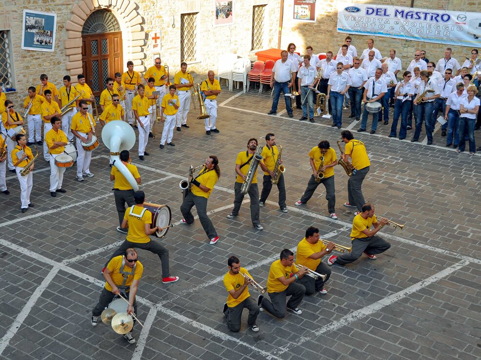 musica in festa musica in festa