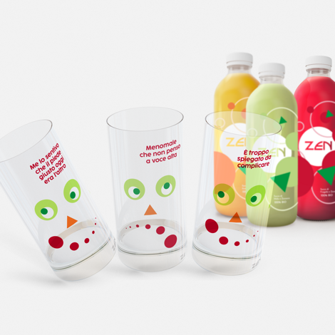 succo%20di%20frutta%20zen%20mockup%20fragola succo%20di%20frutta%20zen%20mockup%20fragola