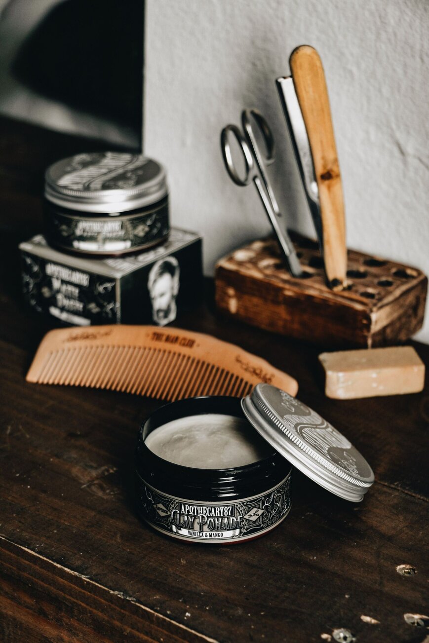apothecary-87-wg3j83r1ysq-unsplash.jpeg