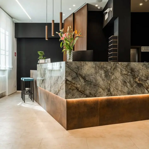 reception-elegante-e-contemporanea-1024x683