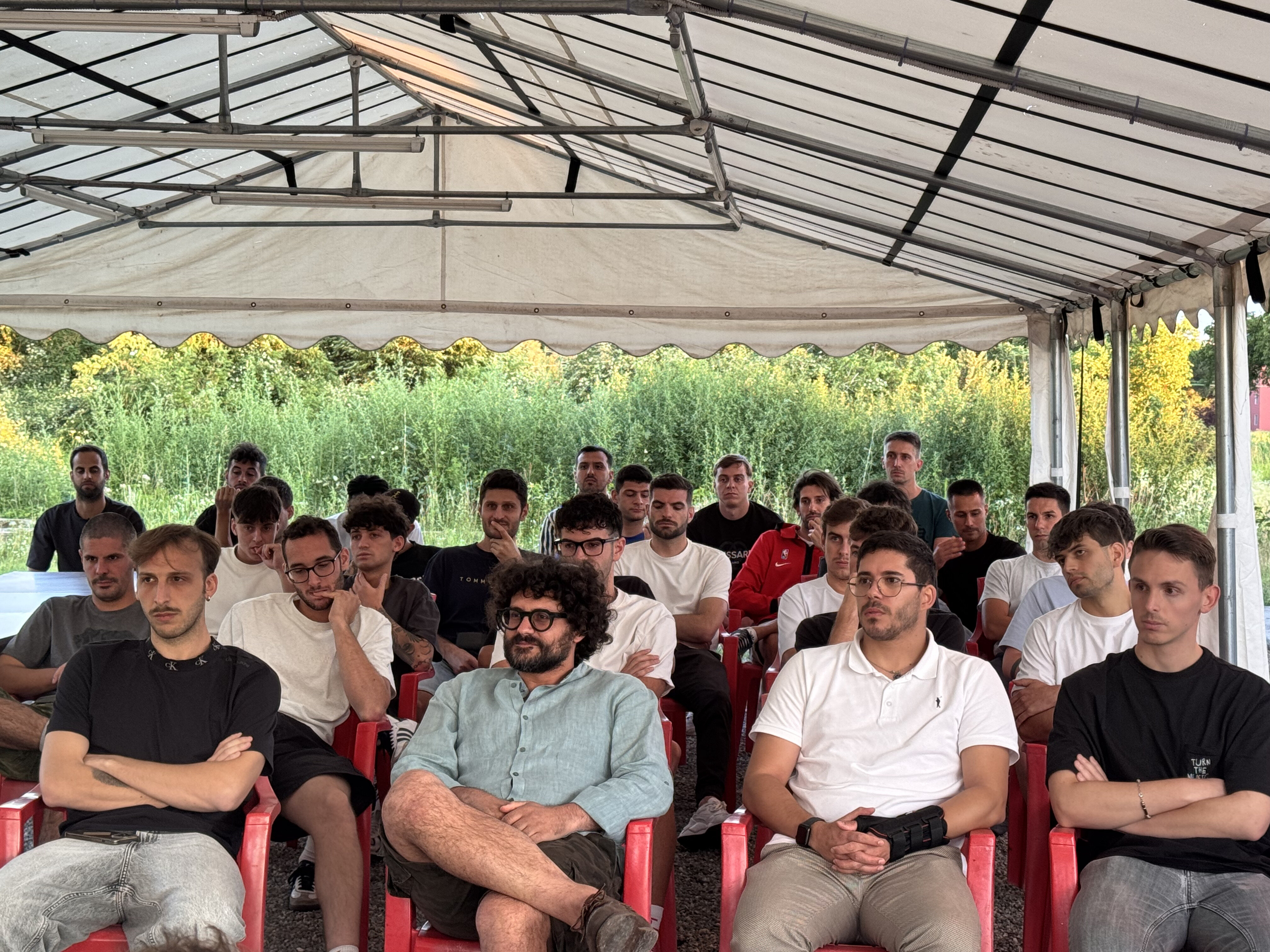 LA PRIMA SQUADRA SI PRESENTA