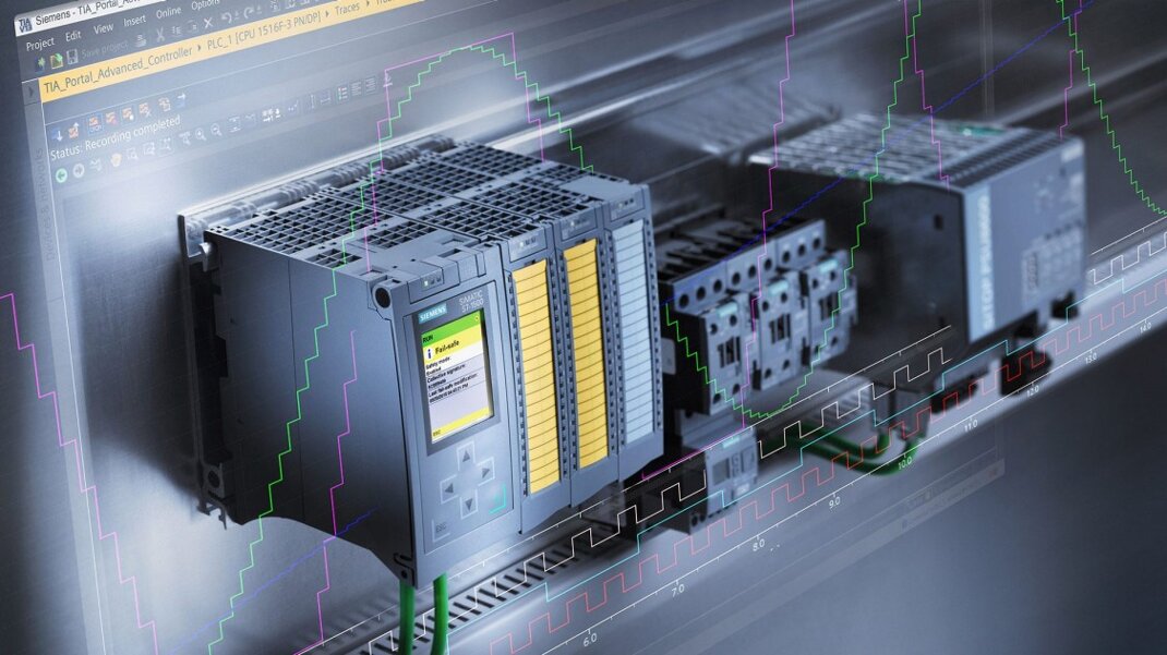 6940-tia-portal-advanced-controller-151105-01-teaser (1).jpeg