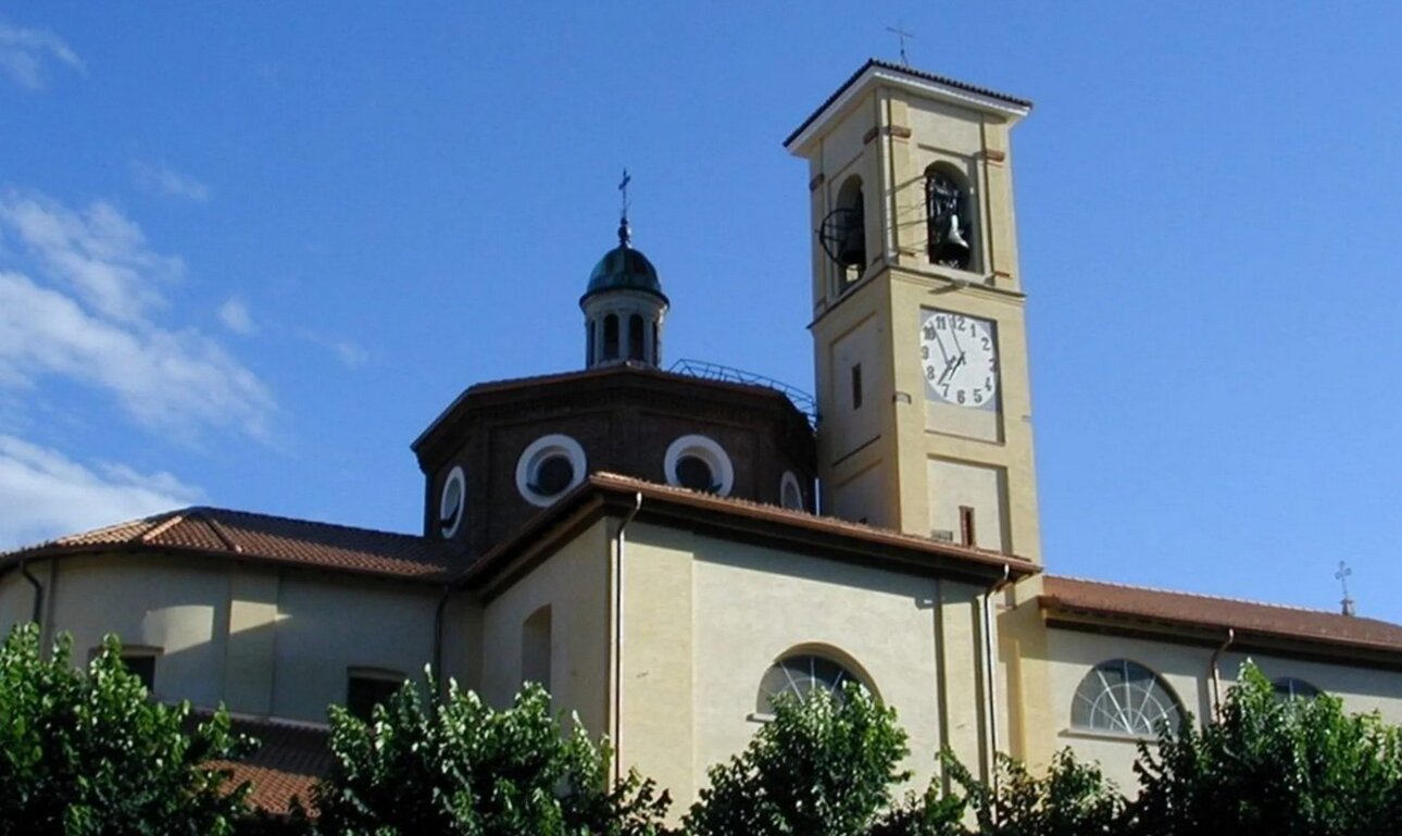 sfondo_chiesa.jpeg sfondo_chiesa.jpeg