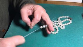 infilature-collane-perle-orafo-roma-flambojan.jpeg infilature-collane-perle-orafo-roma-flambojan.jpeg